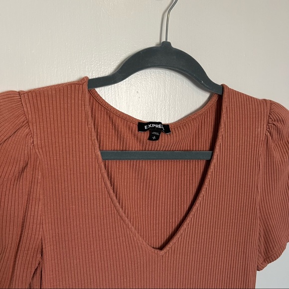 Express v-neck knit shirt - Picture 1 of 2